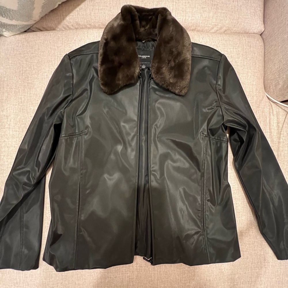Colebrook and Co Black Rain Jacket Large